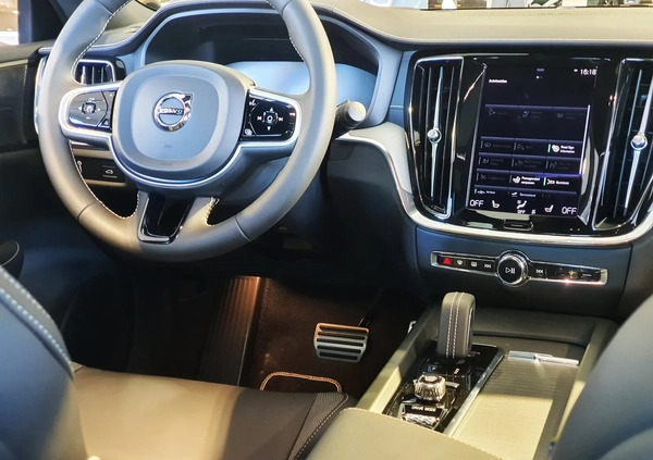 Volvo S60 cena 175900 przebieg: 85000, rok produkcji 2021 z Gubin małe 301